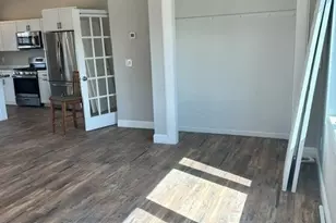 18 Maplewood Ave, Chicopee, MA 01013 - Photo 12