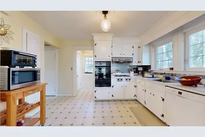 3 Parmenter Ter, Newton, MA 01754 - Photo 10