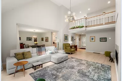213 Nahanton St #213, Newton, MA 02459 - Photo 4