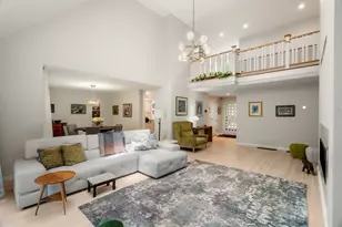 213 Nahanton St, Newton, MA 02459 - Photo 4