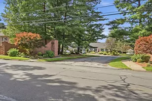 7 Mansion Woods Dr, Agawam, MA 01001 - Photo 1