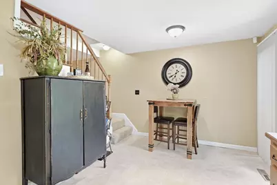 7 Mansion Woods Dr #b, Agawam, MA 01001 - Photo 14