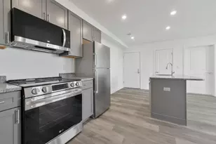 585 Essex St, Lynn, MA 01901 - Photo 2