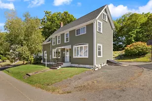 21 Charles St, Woburn, MA 01801 - Photo 1