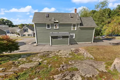 21 Charles St, Woburn, MA 01801 - Photo 34