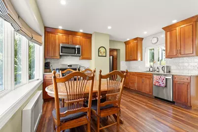 21 Charles St, Woburn, MA 01801 - Photo 6