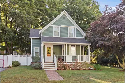 10 Eaton St, Reading, MA 01867 - Photo 2
