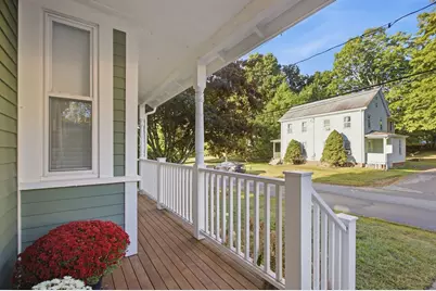 10 Eaton St, Reading, MA 01867 - Photo 6