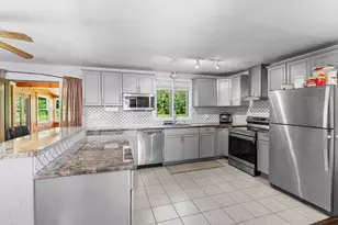 46 Davis Rd, Millbury, MA 01527 - Photo 8