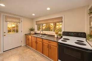 21 Faulkner Rd, Grafton, MA 01536 - Photo 4
