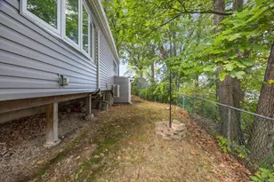21 Faulkner Rd, Grafton, MA 01536 - Photo 24