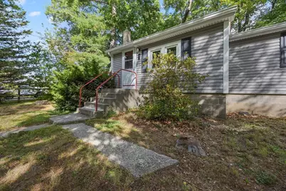 21 Faulkner Rd, Grafton, MA 01536 - Photo 8