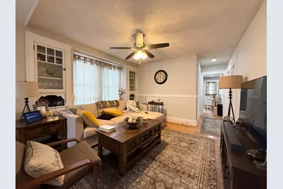 28 Templeton Pkwy #1, Watertown, MA 02472 - Photo 4