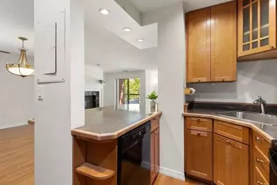 666 Main Street #217, Winchester, MA 01890 - Photo 10