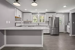52 Forest Park Rd, Woburn, MA 01801 - Photo 6
