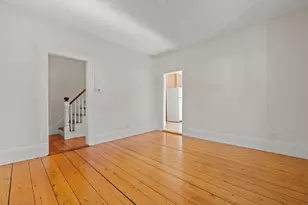 27 Highland St, Woburn, MA 01801 - Photo 6