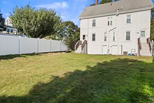 27 Highland St, Woburn, MA 01801 - Photo 30