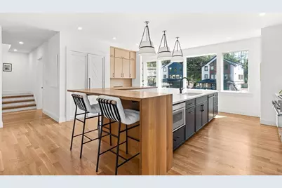 11 Mary Kenney Way, Medford, MA 02155 - Photo 8