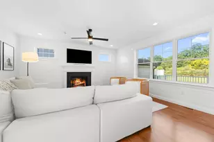 82 Colts Way, Attleboro, MA 02703 - Photo 4