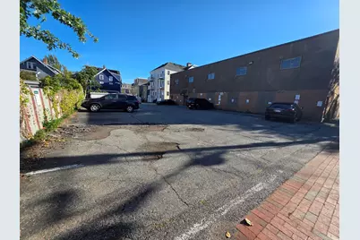 2285 Massachusetts Ave #101, Cambridge, MA 02140 - Photo 10