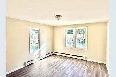 4 Dale Ct, Chicopee, MA 01013 - Photo 14