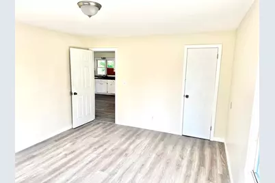 4 Dale Ct, Chicopee, MA 01013 - Photo 16
