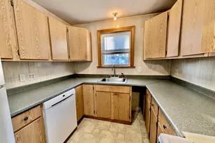 64-66 Lyons St, Springfield, MA 01151 - Photo 2