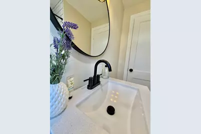 26 Mt Tom Ave, Easthampton, MA 01027 - Photo 32