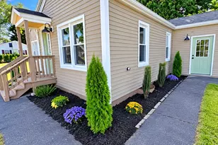 26 Mt Tom Ave, Easthampton, MA 01027 - Photo 4