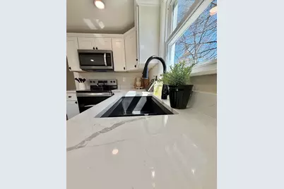26 Mt Tom Ave, Easthampton, MA 01027 - Photo 10
