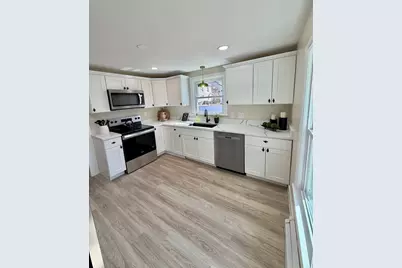26 Mt Tom Ave, Easthampton, MA 01027 - Photo 16