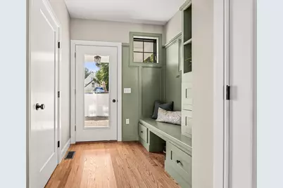 20 R Plain Street, Boston, MA 02122 - Photo 2
