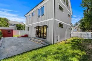 20R Plain St, Boston, MA 02122 - Photo 38