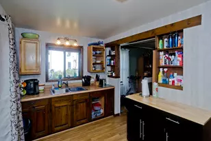 275 Dewey Ave, Pittsfield, MA 01201 - Photo 14