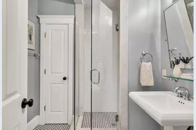 3 Davis Avenue, Newton, MA 02465 - Photo 18