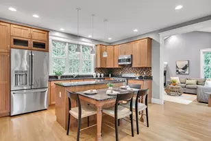 3 Davis Ave, Newton, MA 02465 - Photo 10