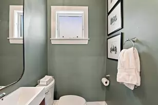 16 Ophir St, Boston, MA 02130 - Photo 20