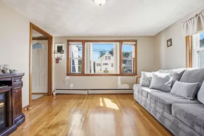 34 Palmer St, Medford, MA 02155 - Photo 10