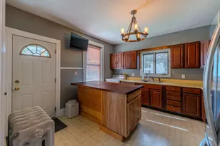 16 Chapel St, Wareham, MA 02571 - Photo 6
