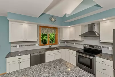 5 Tamarack Ln, Agawam, MA 01030 - Photo 14