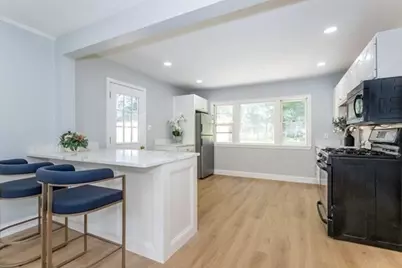 19 Rayburn Rd, Stoughton, MA 02072 - Photo 4