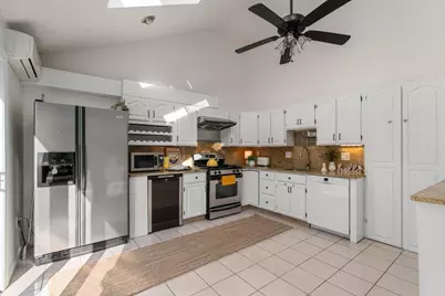 48 Newton St #48, Boston, MA 02135 - Photo 4