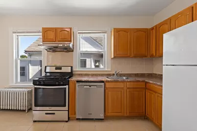 110 Murdock St, Boston, MA 02135 - Photo 12