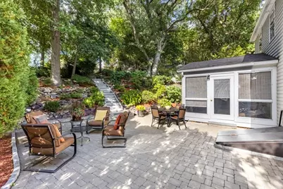 2 Rosemary Ave, Wakefield, MA 01880 - Photo 6