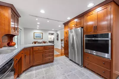 2 Rosemary Ave, Wakefield, MA 01880 - Photo 8