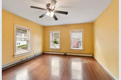 352 Stackpole Street, Lowell, MA 01852 - Photo 16
