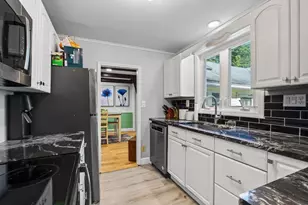 19 Marjorie St, Hudson, MA 01749 - Photo 12