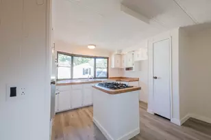 8 Patriot Cir, Plymouth, MA 02360 - Photo 4
