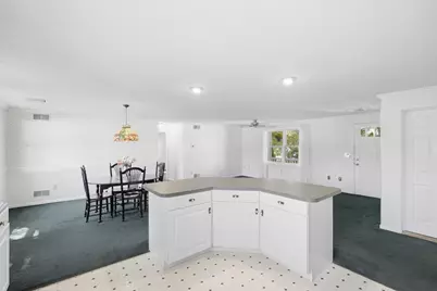 20 Elm St, Dracut, MA 01826 - Photo 16