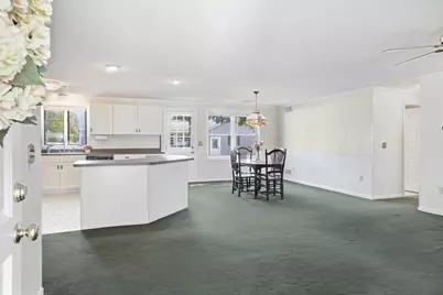 20 Elm St, Dracut, MA 01826 - Photo 8